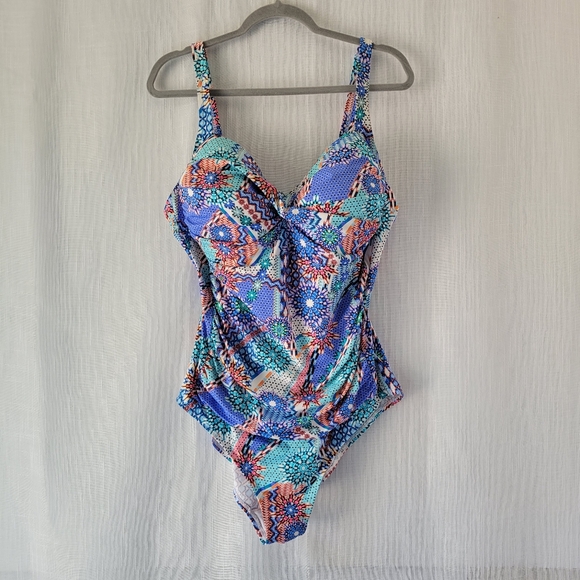 Emerald Bay women's plus size slimming one piece bathing suit size 22 - Picture 1 of 7